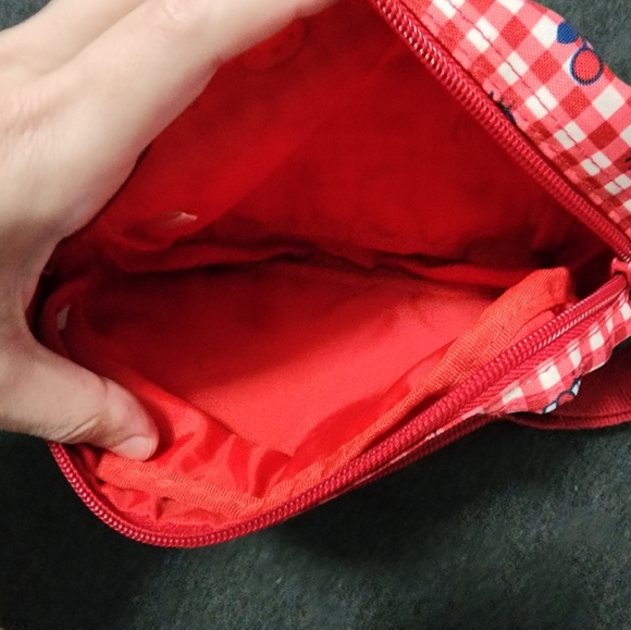 Hello Kitty gingham purse - Picture 3 of 3